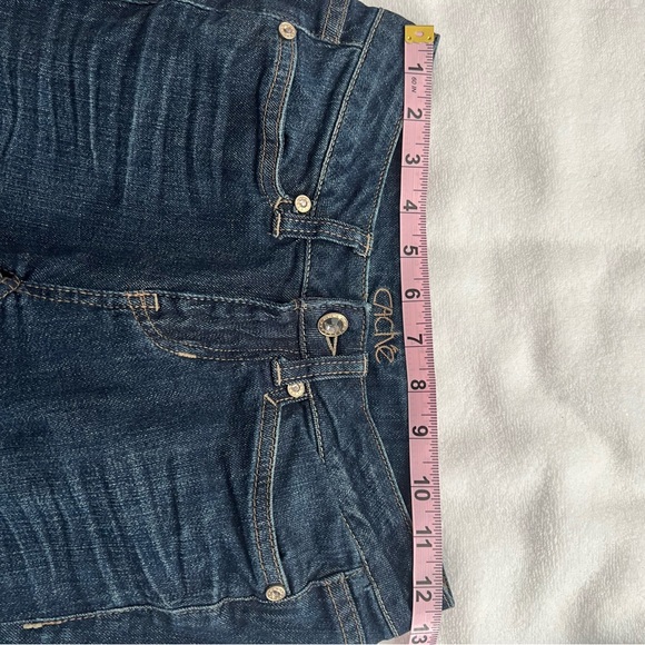 SALE! Cache skinny jeans. buttons at the side ankles, very comfortable stretchy - Picture 4 of 7